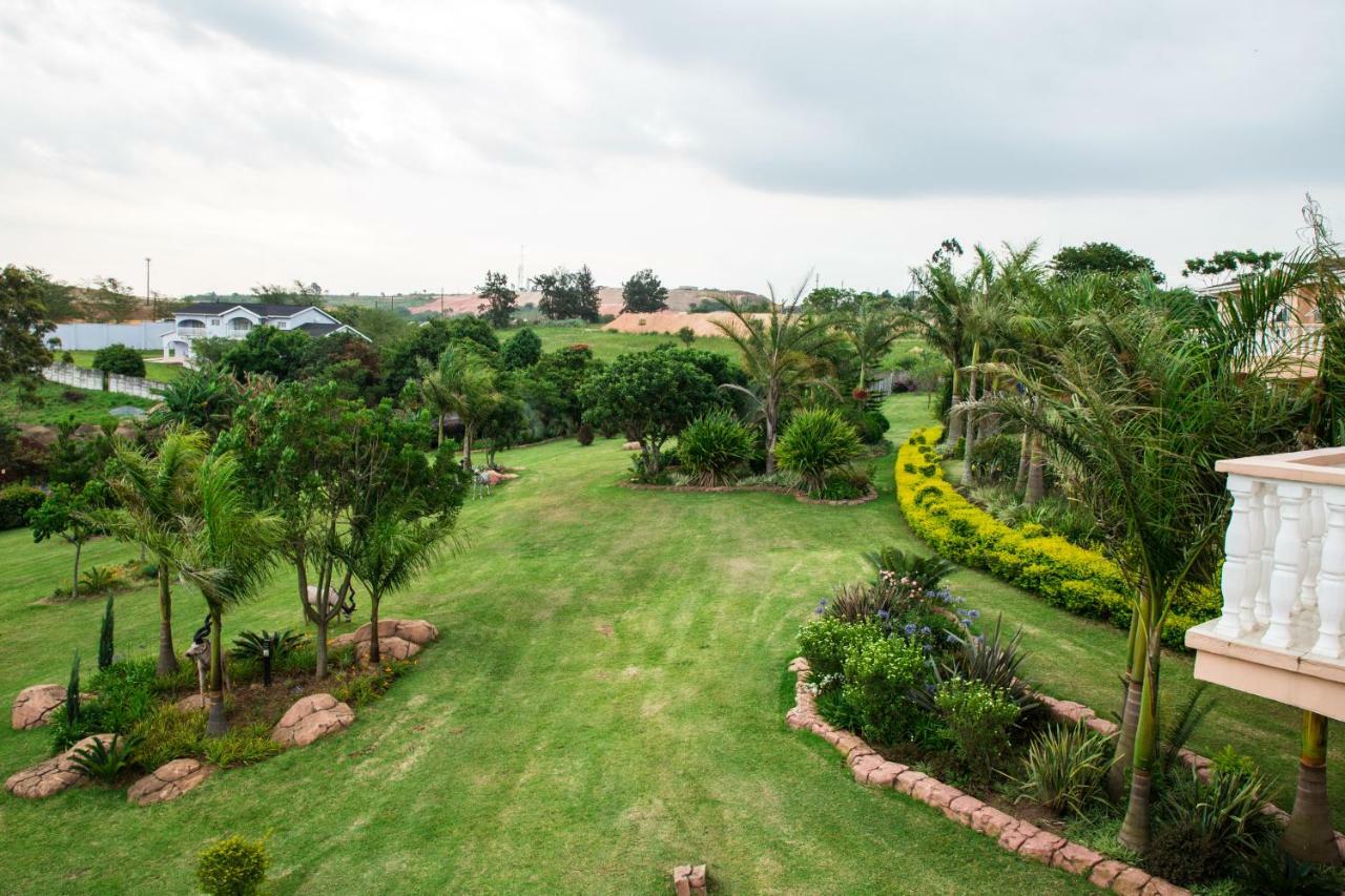 Ekupholeni Garden Villas Manzini Exterior photo